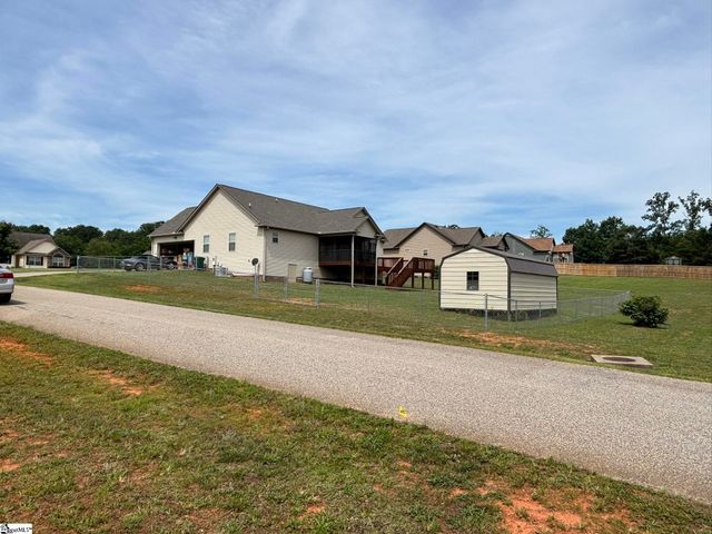 130 Poplar Ridge Drive, Gaffney, SC 29341