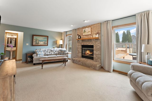 901 Bernie Court, Chesterton, IN 46304