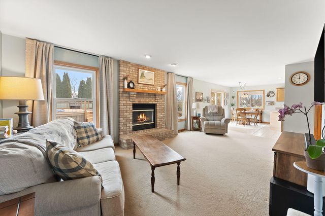 901 Bernie Court, Chesterton, IN 46304