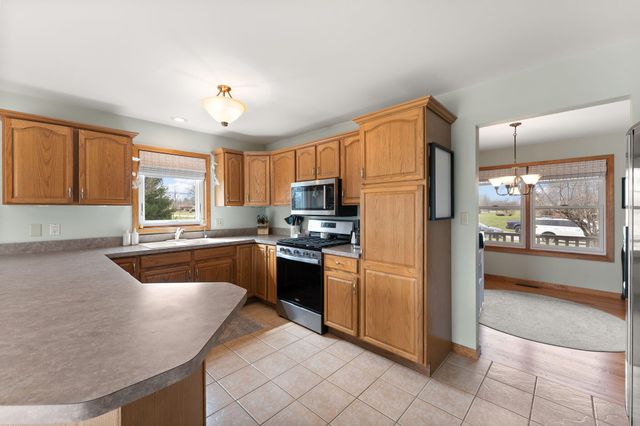 901 Bernie Court, Chesterton, IN 46304