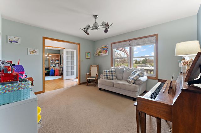 901 Bernie Court, Chesterton, IN 46304