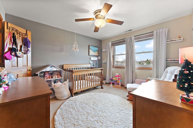 901 Bernie Court, Chesterton, IN 46304