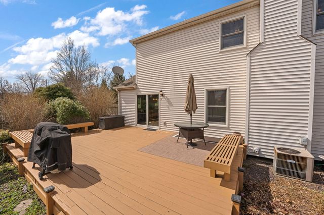 901 Bernie Court, Chesterton, IN 46304