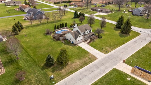 901 Bernie Court, Chesterton, IN 46304