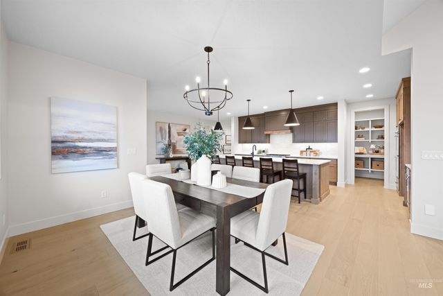 7205 N Firhill Pl, Eagle, ID 83616