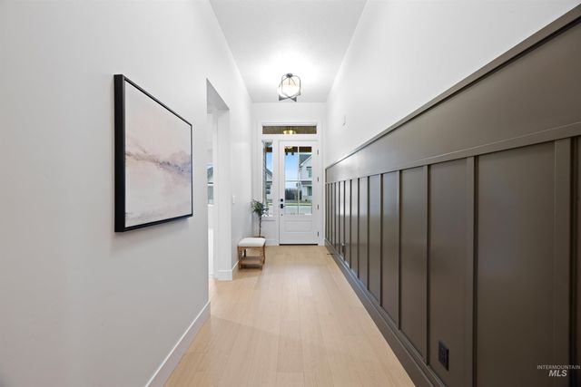 7205 N Firhill Pl, Eagle, ID 83616