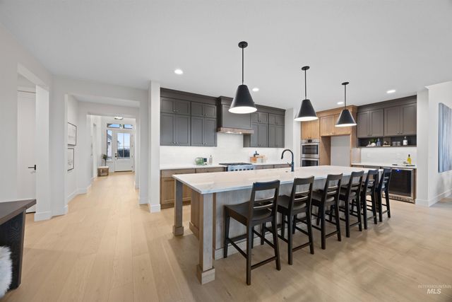 7205 N Firhill Pl, Eagle, ID 83616