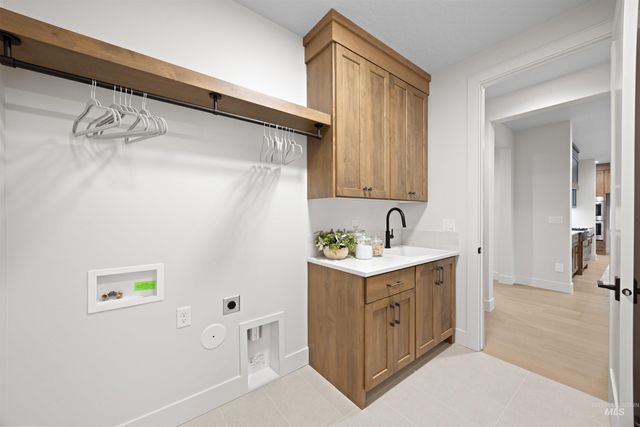 7205 N Firhill Pl, Eagle, ID 83616