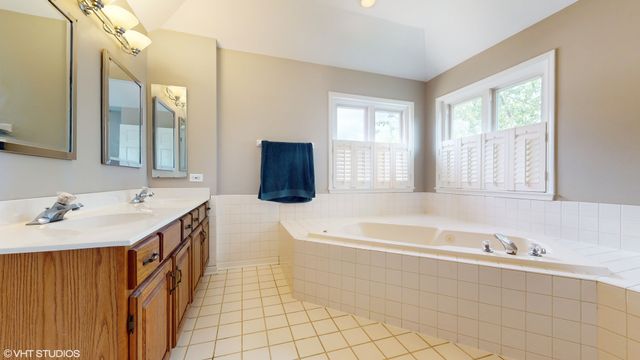 1465 Polo Drive, Bartlett, IL 60103