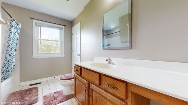 1465 Polo Drive, Bartlett, IL 60103