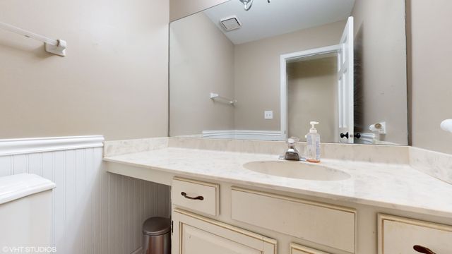 1465 Polo Drive, Bartlett, IL 60103