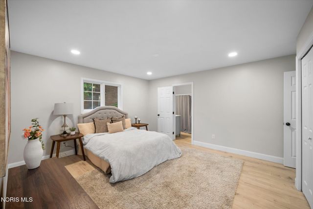 3986 W Bancroft Street, Ottawa Hills, OH 43606