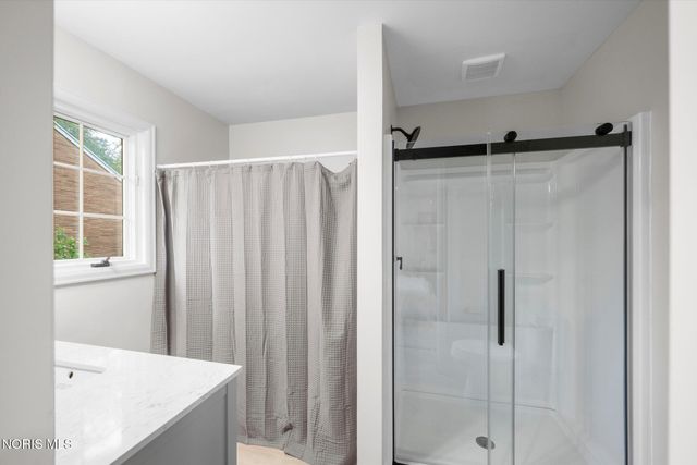 3986 W Bancroft Street, Ottawa Hills, OH 43606