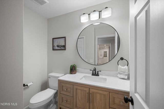 3986 W Bancroft Street, Ottawa Hills, OH 43606