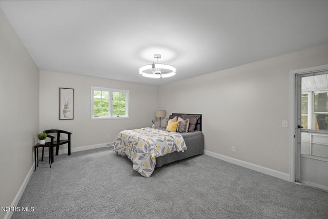 3986 W Bancroft Street, Ottawa Hills, OH 43606