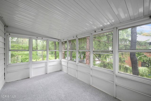 3986 W Bancroft Street, Ottawa Hills, OH 43606