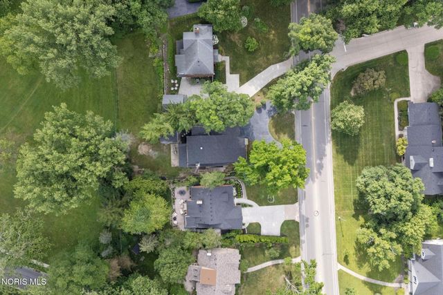 3986 W Bancroft Street, Ottawa Hills, OH 43606