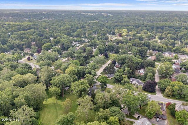 3986 W Bancroft Street, Ottawa Hills, OH 43606
