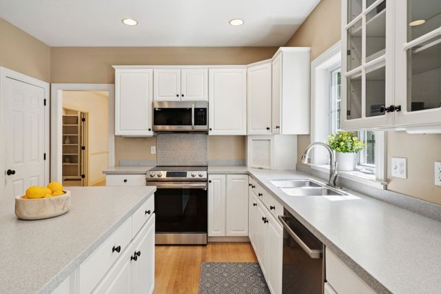 14 Whittier Drive, Bow, NH 03304