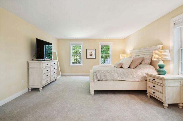 14 Whittier Drive, Bow, NH 03304