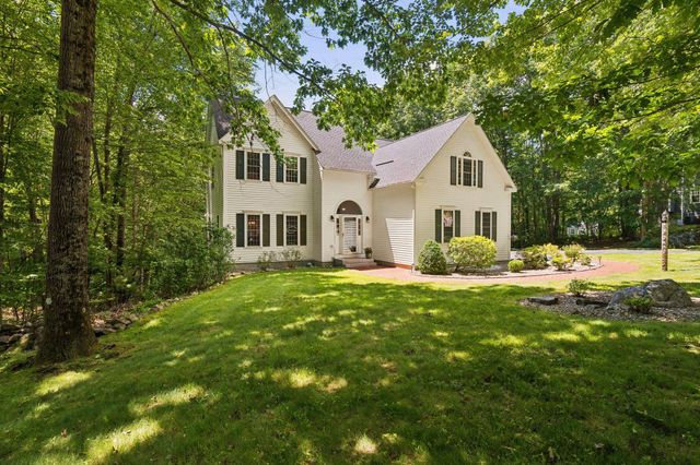 14 Whittier Drive, Bow, NH 03304