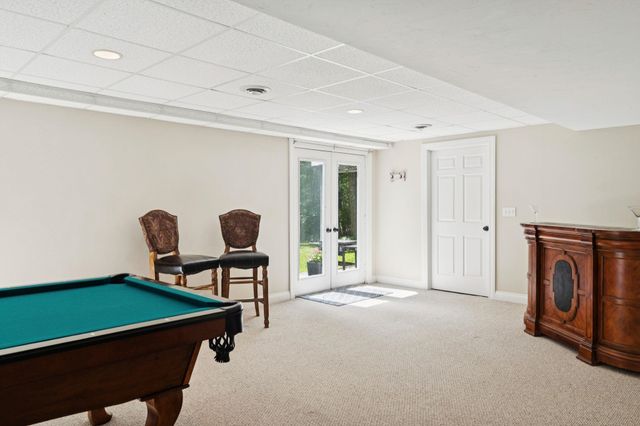 14 Whittier Drive, Bow, NH 03304
