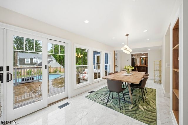 54 E Main St, Mendham Boro, NJ 07945