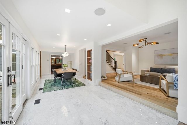 54 E Main St, Mendham Boro, NJ 07945
