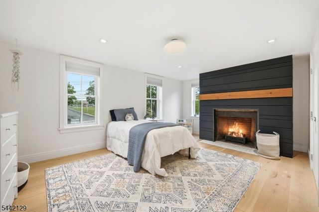 54 E Main St, Mendham Boro, NJ 07945