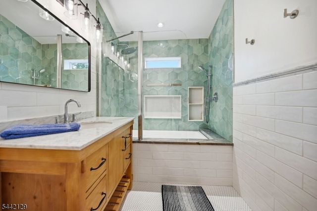 54 E Main St, Mendham Boro, NJ 07945