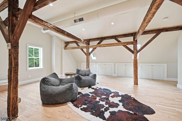 54 E Main St, Mendham Boro, NJ 07945