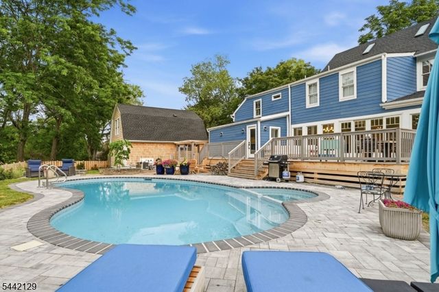54 E Main St, Mendham Boro, NJ 07945