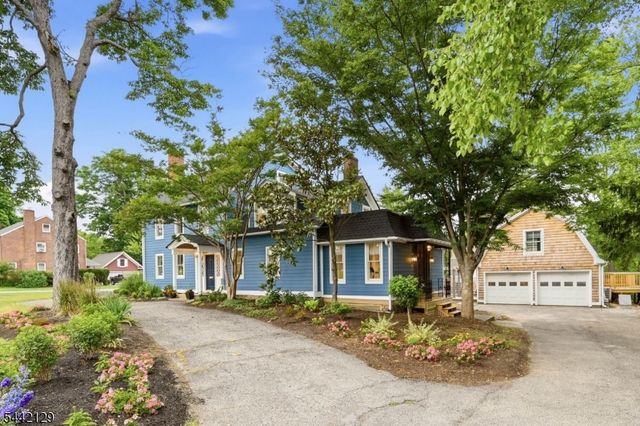 54 E Main St, Mendham Boro, NJ 07945