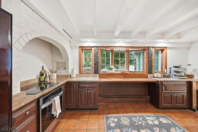 54 E Main St, Mendham Boro, NJ 07945