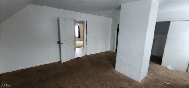 6639 Ovington, Cleveland, OH 44127