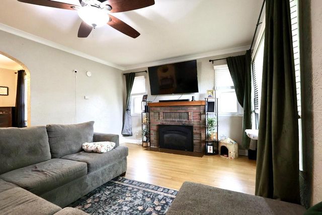 6309 40th AVENUE, Kenosha, WI 53142