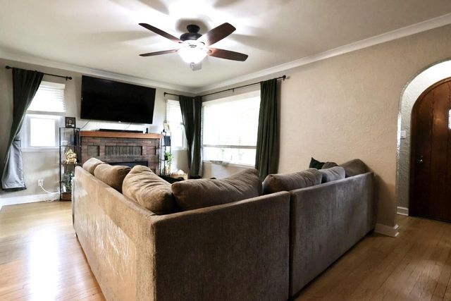 6309 40th AVENUE, Kenosha, WI 53142