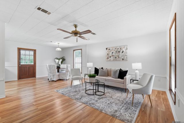 42300 Cannon Rd, Gonzales, LA 70737