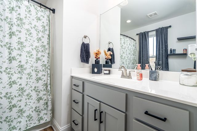 301 22nd Avenue, E, Springfield, TN 37172