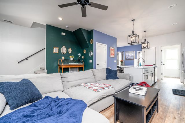 301 22nd Avenue, E, Springfield, TN 37172