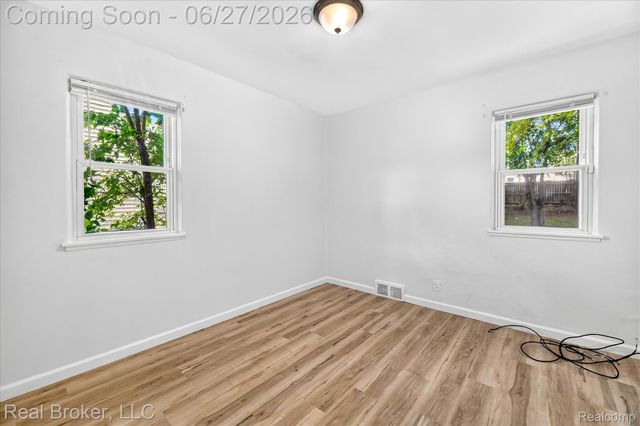 602 S Meade Street, Flint, MI 48503
