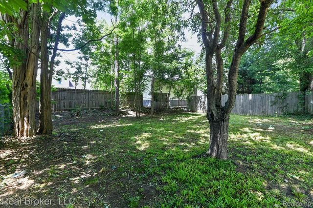 602 S Meade Street, Flint, MI 48503