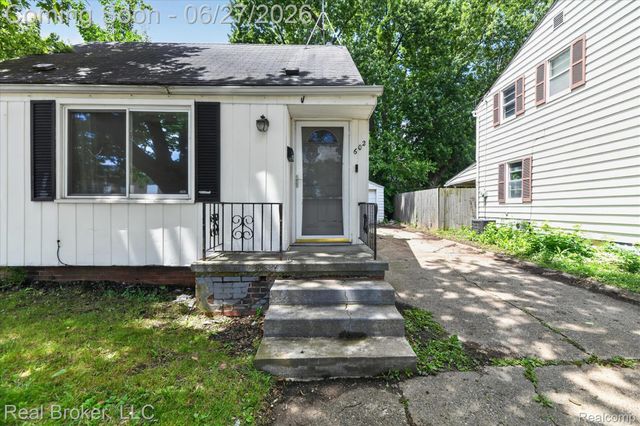 602 S Meade Street, Flint, MI 48503