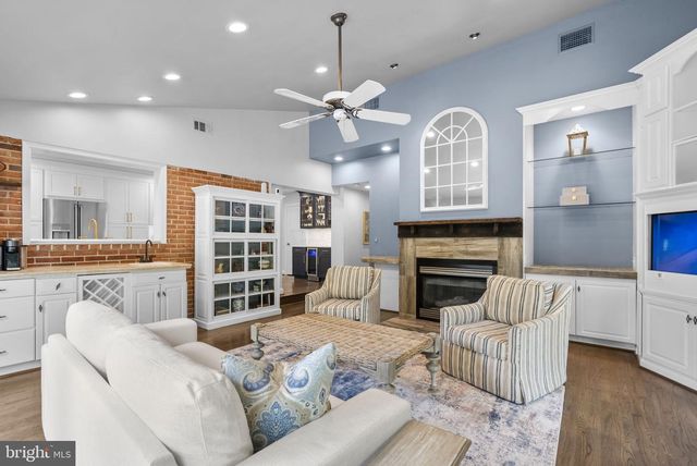 9006 CRESTLEIGH RD, Ellicott City, MD 21042