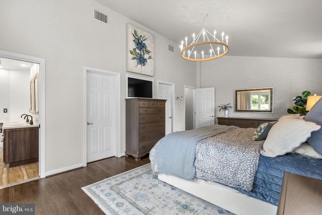 9006 CRESTLEIGH RD, Ellicott City, MD 21042