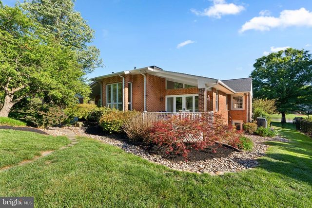 9006 CRESTLEIGH RD, Ellicott City, MD 21042