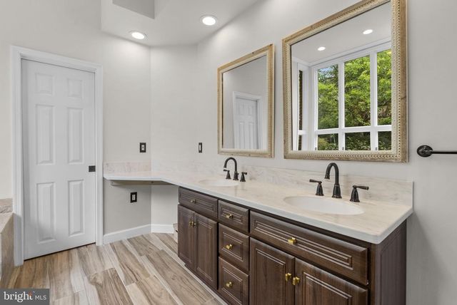 9006 CRESTLEIGH RD, Ellicott City, MD 21042