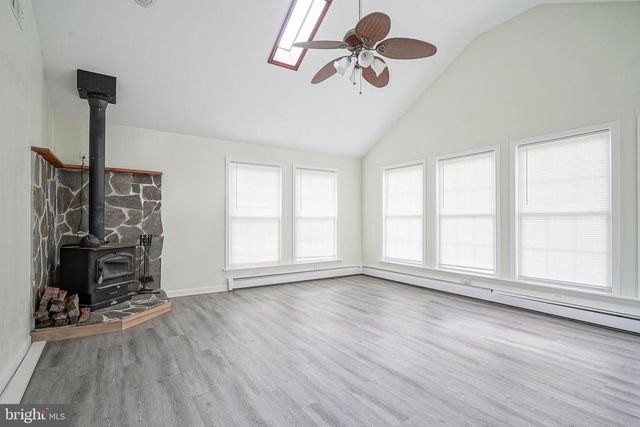 167 WATSONS MILL RD, Elmer, NJ 08318