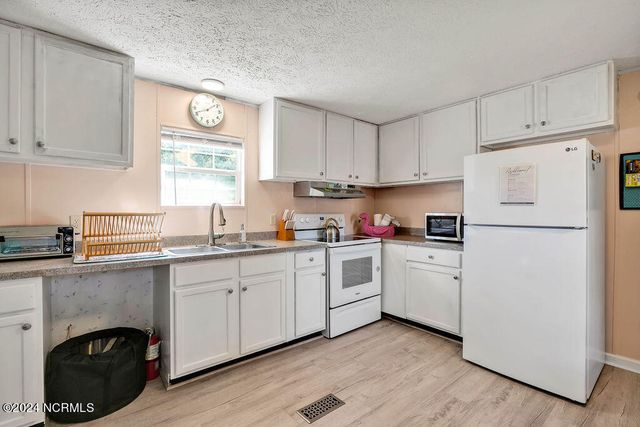 1351 Carlisle Street SW, Supply, NC 28462