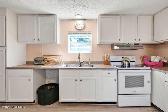 1351 Carlisle Street SW, Supply, NC 28462